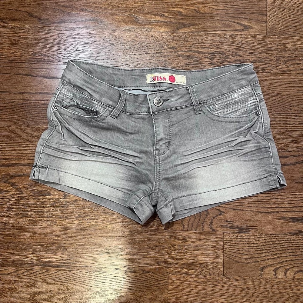 y2k gray low rise sequin detail jean shorts size 6